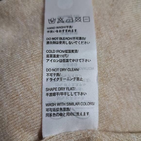 NWT Oatmeal Tan Vesitile Button front lightweight knitted Sweater Poncho Cape - Picture 6 of 6